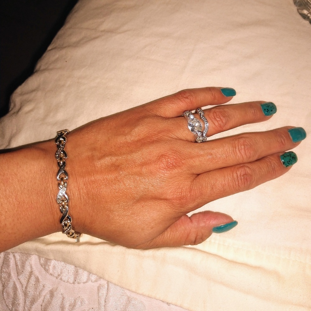 Two-tone bracelet